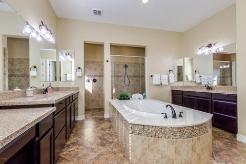 935 E Clifton Ave, Gilbert, AZ 85295 photo 32