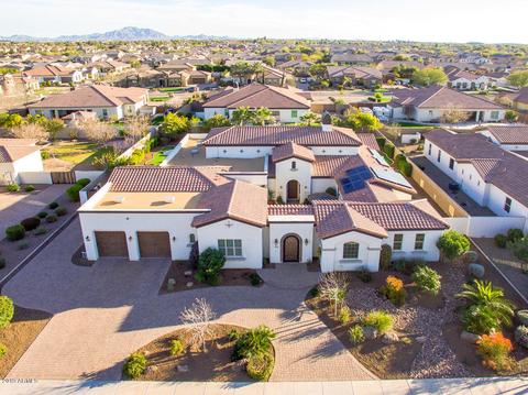 935 E Clifton Ave, Gilbert, AZ 85295 photo 1