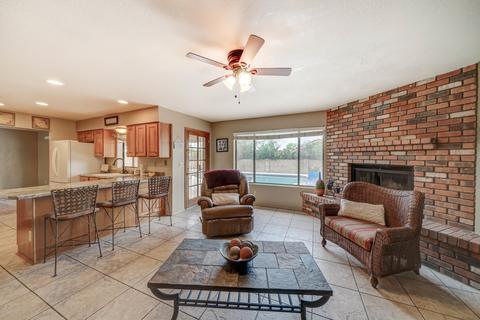 2735 Enrose St, Mesa, AZ 85213 photo 4