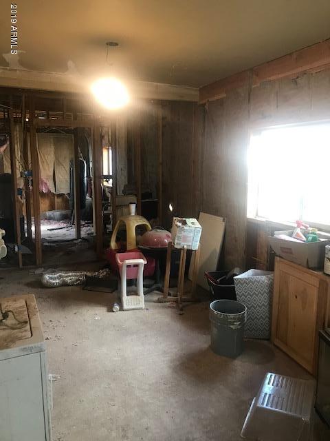 2202 N 36th Dr, Phoenix, AZ 85009 photo 8