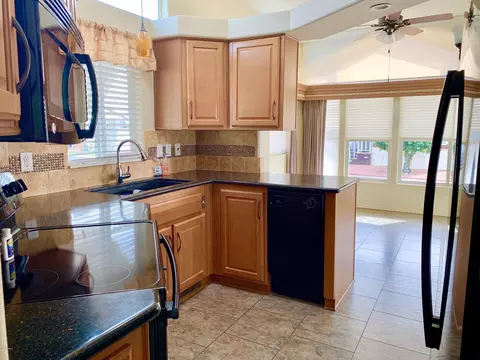 7750 E Broadway Rd #606, Mesa, AZ 85208 photo 3