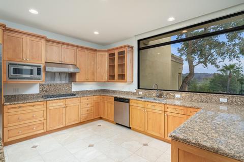 2221 E Cinnabar Ave, Phoenix, AZ 85028 photo 12