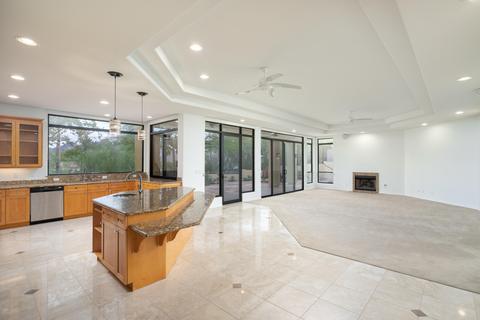 2221 E Cinnabar Ave, Phoenix, AZ 85028 photo 4