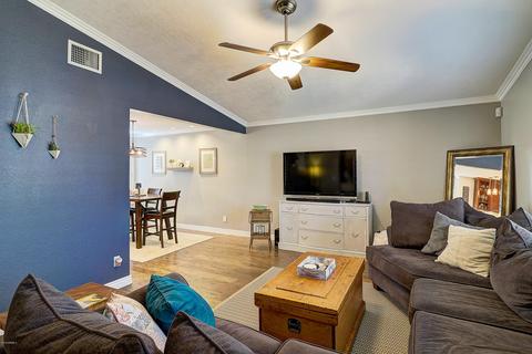 2127 E Winchcomb Dr, Phoenix, AZ 85022 photo 4