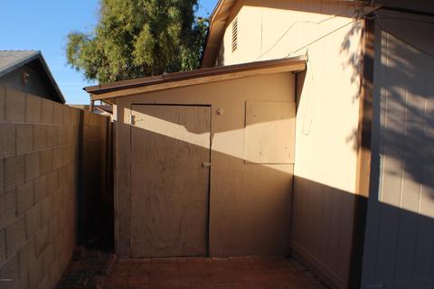 327 E Desert Ln, Gilbert, AZ 85234 photo 34