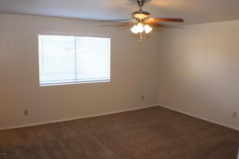 327 E Desert Ln, Gilbert, AZ 85234 photo 23