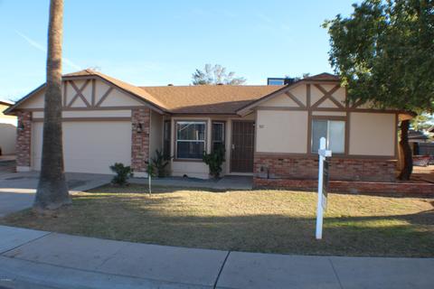 327 E Desert Ln, Gilbert, AZ 85234 photo 1