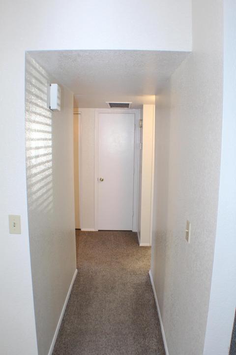 327 E Desert Ln, Gilbert, AZ 85234 photo 17