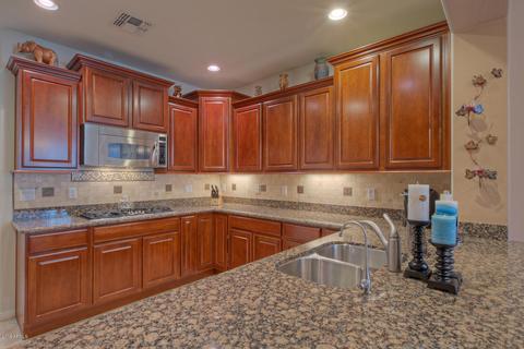 3909 E Melinda Dr, Phoenix, AZ 85050 photo 11