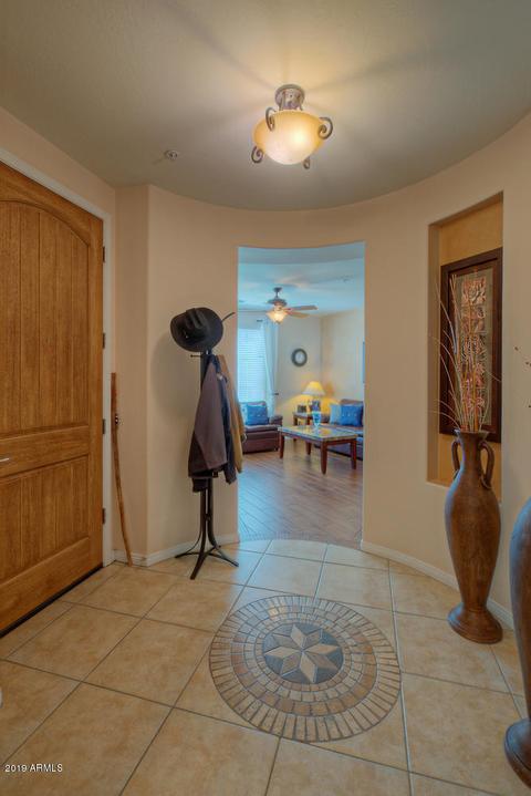 3909 E Melinda Dr, Phoenix, AZ 85050 photo 4
