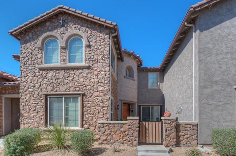 3909 E Melinda Dr, Phoenix, AZ 85050 photo 2