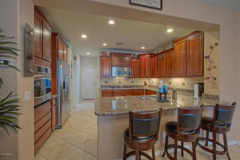 3909 E Melinda Dr, Phoenix, AZ 85050 photo 10