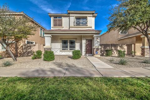 1558 S Roadrunner Dr, Gilbert, AZ 85296 photo 1