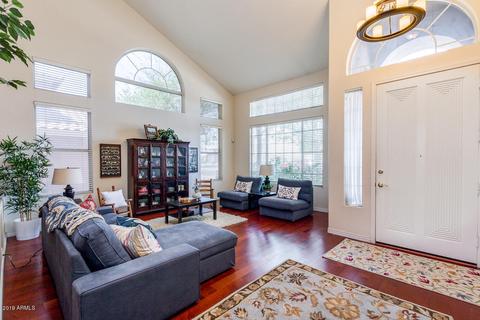 563 E Baylor Ln, Gilbert, AZ 85296 photo 6