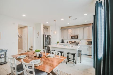 9903 E Kinetic Dr, Mesa, AZ 85212 photo 4