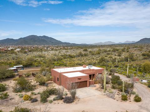 136 E Ridgecrest Rd, Phoenix, AZ 85086 photo 1