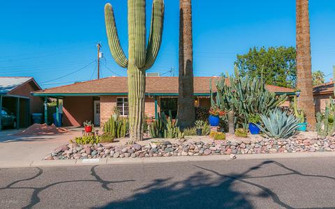 2924 E Pinchot Ave, Phoenix, AZ 85016 photo 3