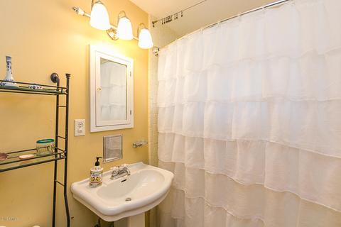2924 E Pinchot Ave, Phoenix, AZ 85016 photo 23