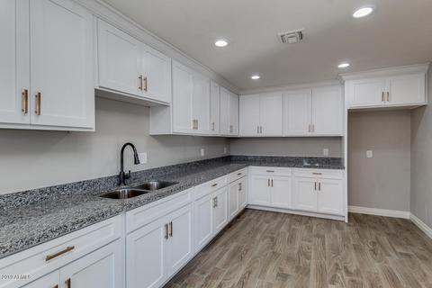3852 W Avalon Dr, Phoenix, AZ 85019 photo 17