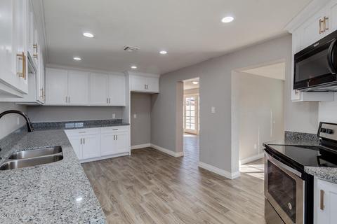 3852 W Avalon Dr, Phoenix, AZ 85019 photo 16