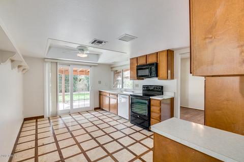 2737 E Corrine Dr, Phoenix, AZ 85032 photo 10