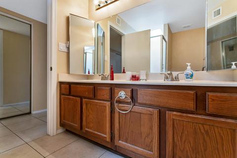2708 E Shaw Butte Dr, Phoenix, AZ 85028 photo 13