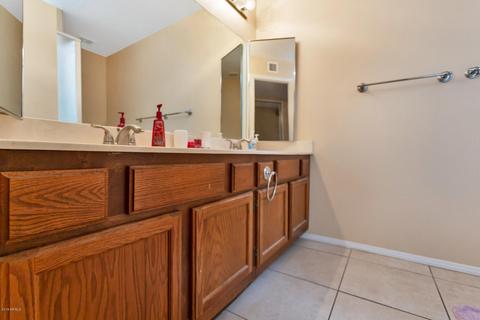 2708 E Shaw Butte Dr, Phoenix, AZ 85028 photo 14