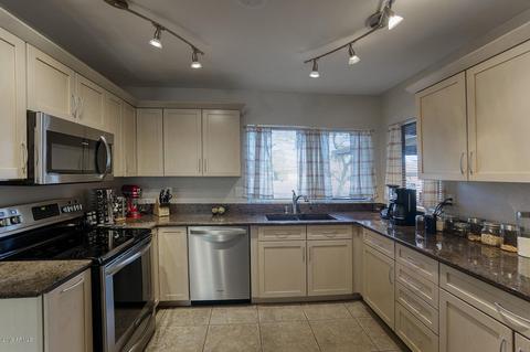 19 W Pershing Ave, Phoenix, AZ 85029 photo 9