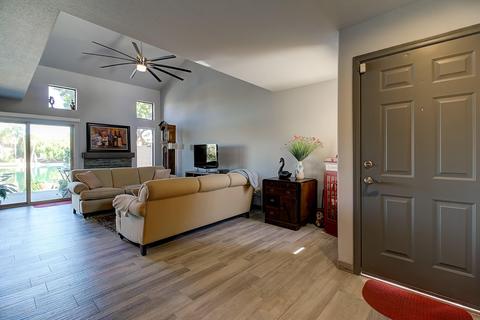 1124 W Edgewater Dr, Gilbert, AZ 85233 photo 4