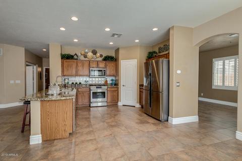 1569 E Cassia Ct, Gilbert, AZ 85298 photo 8