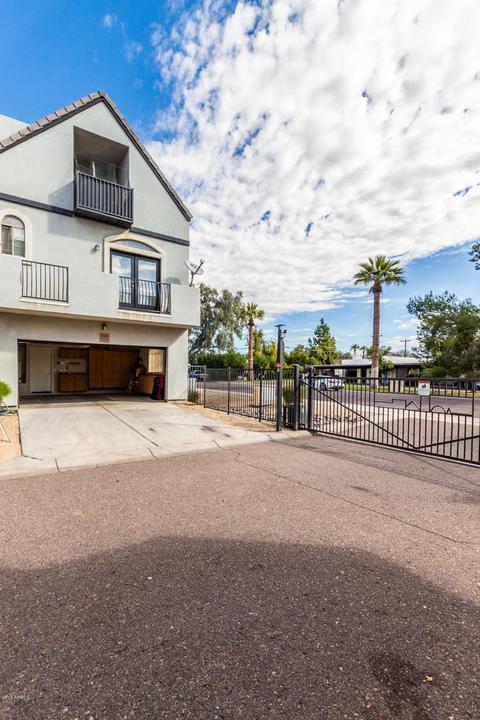 2867 E Pinchot Ave, Phoenix, AZ 85016 photo 21