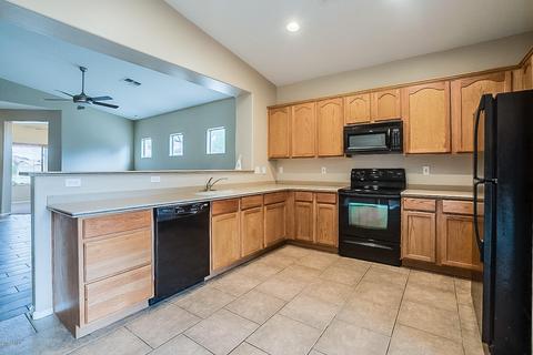 7133 W Globe Ave, Phoenix, AZ 85043 photo 2