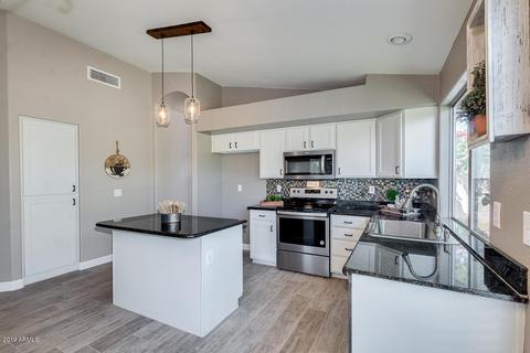 1723 E Morgan Ct, Gilbert, AZ 85295 photo 8