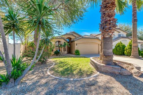 1723 E Morgan Ct, Gilbert, AZ 85295 photo 1