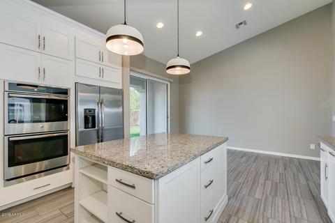 650 W Cantebria Dr, Gilbert, AZ 85233 photo 17