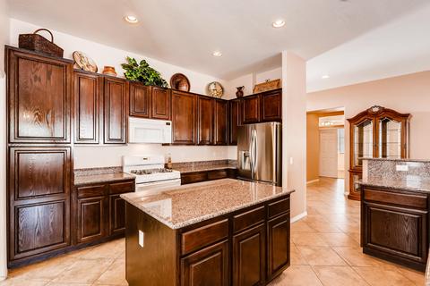 4734 E Azalea Dr, Gilbert, AZ 85298 photo 2