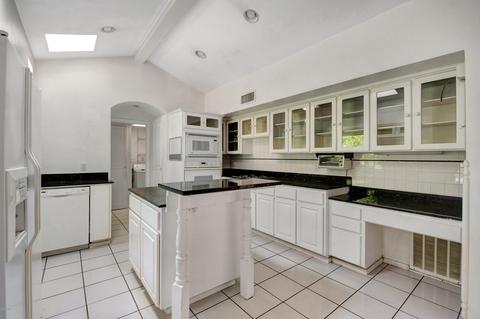 9 E Lamar Rd, Phoenix, AZ 85012 photo 11