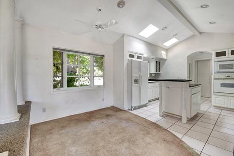 9 E Lamar Rd, Phoenix, AZ 85012 photo 13