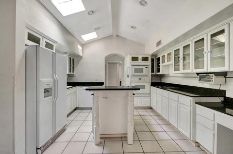 9 E Lamar Rd, Phoenix, AZ 85012 photo 12