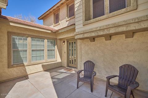 3894 E Parkview Dr, Gilbert, AZ 85295 photo 2