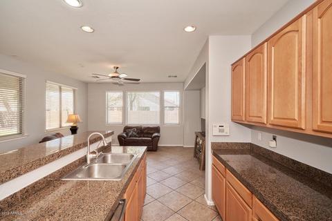 3894 E Parkview Dr, Gilbert, AZ 85295 photo 9