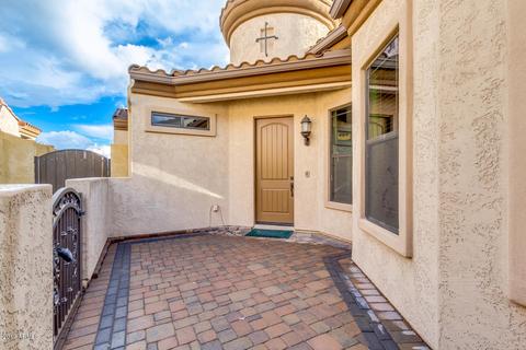 1845 N Red Clf, Mesa, AZ 85207 photo 4