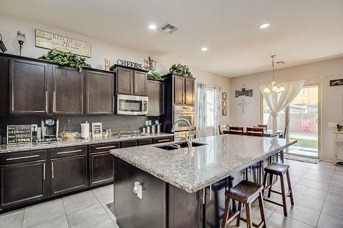 1641 E Nightingale Ln, Gilbert, AZ 85298 photo 1