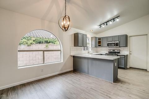 771 E Cathy Dr, Gilbert, AZ 85296 photo 3