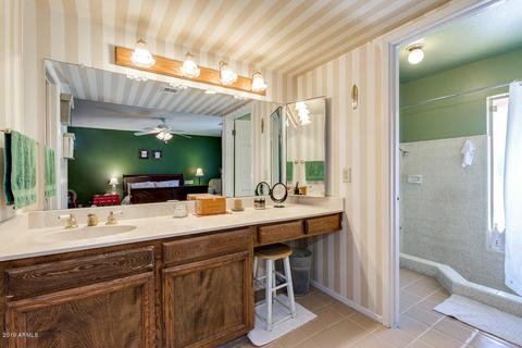 2265 E Becker Ln, Phoenix, AZ 85028 photo 16
