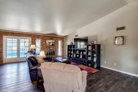 2265 E Becker Ln, Phoenix, AZ 85028 photo 8