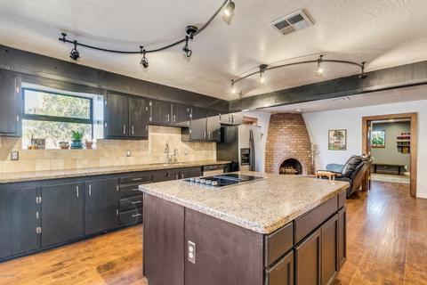 2926 E Turquoise Dr, Phoenix, AZ 85028 photo 12