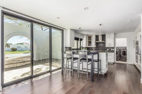 4626 E Mountain View Rd E, Phoenix, AZ 85028 photo 11