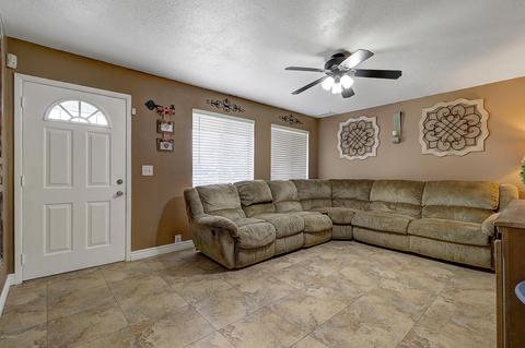 906 E Garnet Ave, Mesa, AZ 85204 photo 3