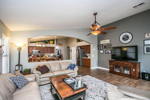 2084 E Willow Wick Rd, Gilbert, AZ 85296 photo 9
